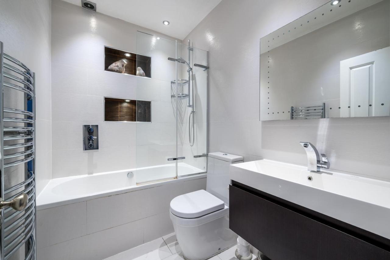 Appartamento Gorgeous Flat With Garden In Battersea Londra Esterno foto