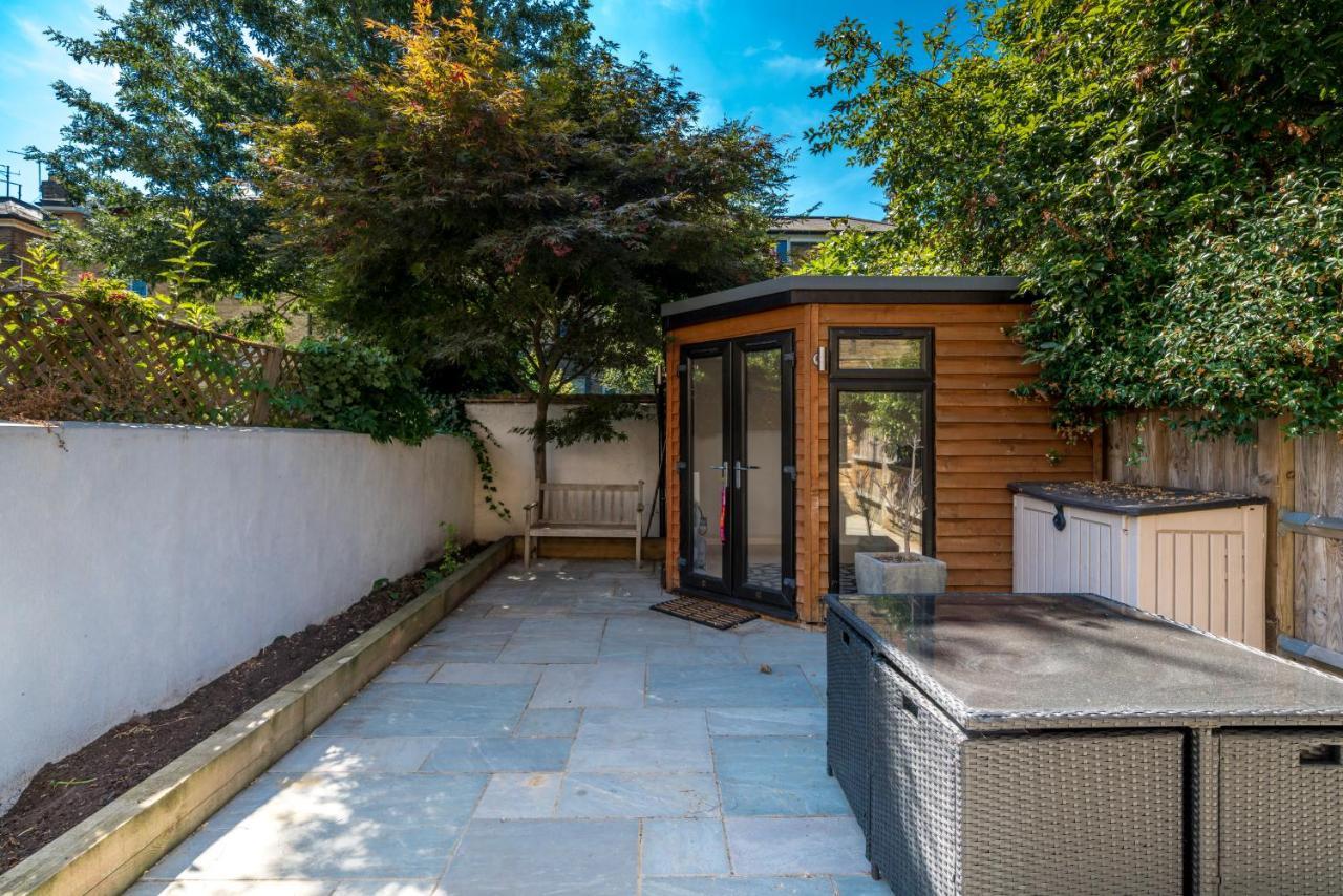 Appartamento Gorgeous Flat With Garden In Battersea Londra Esterno foto