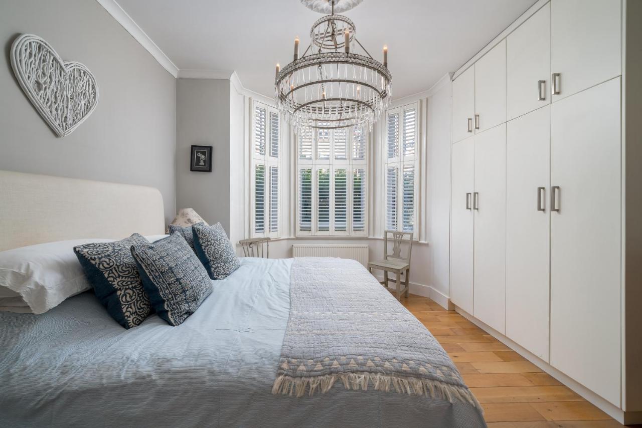 Appartamento Gorgeous Flat With Garden In Battersea Londra Esterno foto