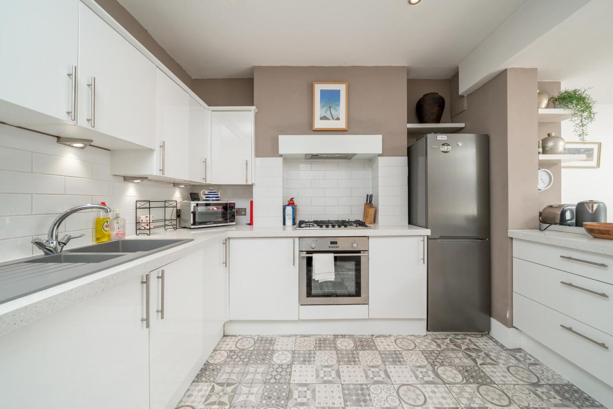Appartamento Gorgeous Flat With Garden In Battersea Londra Esterno foto